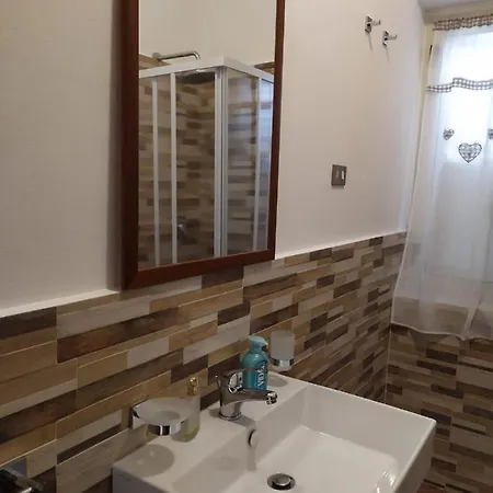 Casa Ginevra Con Balcone Vista Mare E Wifi Gratuito! * Ciaramiti
